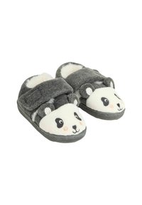 Gråa och vita panda-tema barntofflor med ett mjukt, texturerat tyg, som har kardborreband och detaljerade broderade ansiktsdrag.