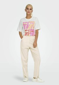 ONLY Camiseta estampada - off-white