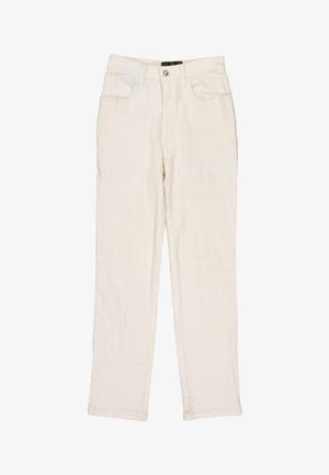 Pantalon blanc à jambes droites avec poches avant, passants pour ceinture et fermeture par bouton à la taille, présenté à plat sur fond blanc.