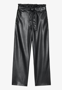 - Spodnie materiałowe