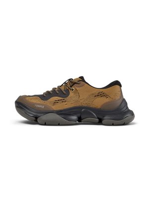 KARST  - Zapatillas - braun schwarz