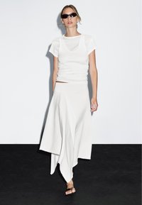 Massimo Dutti ASYMMETRIC MIDI - A-linjekjol - white