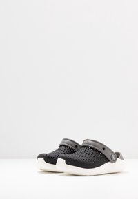 Crocs Badsandal - black
