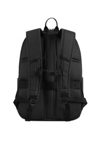 Mochila negra con respaldo acolchado y de malla transpirable, correas ajustables y múltiples bolsillos laterales. Fabricada con material sintético duradero.