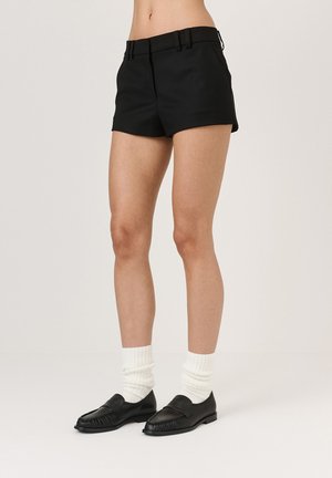 MINNY - Šortky - black