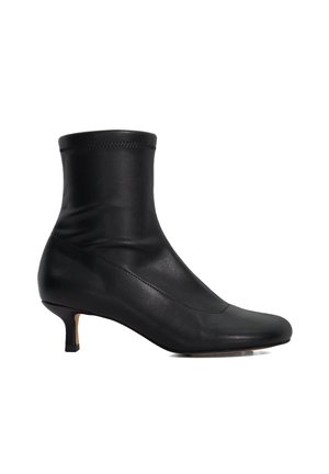 OUTSTANDING - Lage laarzen - black