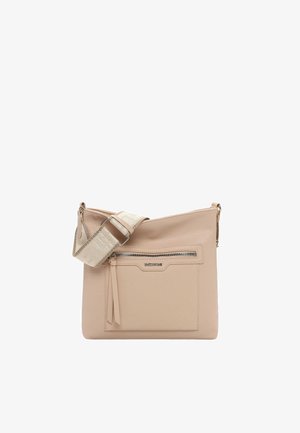 Beige Schultertasche mit breitem, verstellbarem Stoffgurt, Frontreißverschlusstasche und Lederstruktur vor weißem Hintergrund.