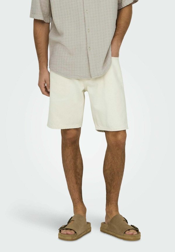 ONSEDGE MITTLERE TAILLE GESCHNITTEN - Denim shorts - ecru