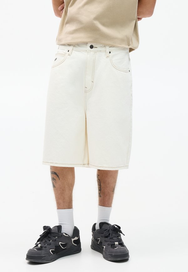 LOOSE BAGGY- BERMUDA  - Jeans Shorts