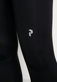 Peak Performance Tights - black