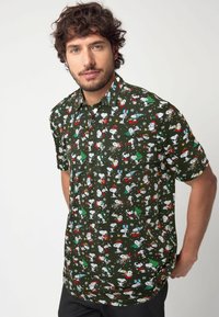 Next CHRISTMAS REGULAR FIT - Pólóing - green snoopy