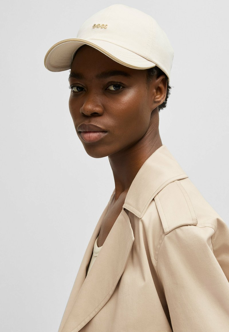 BOSS Șapcă - natural eighteen