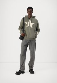 YOURTURN UNISEX - Jaka ar rāvējslēdzēju - khaki