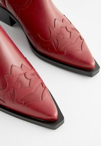 Next REGULAR FIT - Bottines de cowboy / motard - red