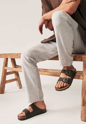 Next DOUBLE STRAP STANDARD - Pantoletai - mottled brown