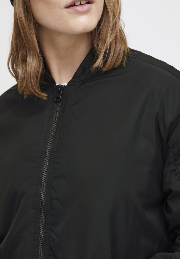 OXCAMILLE - Bomber Jacket3