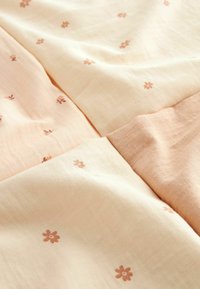 Next 4 PACK - REGULAR FIT - Muslintæppe - neutral ditsy printed