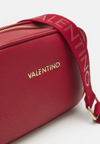 Valentino Bags NEVER - Skulderveske - rosso scuro