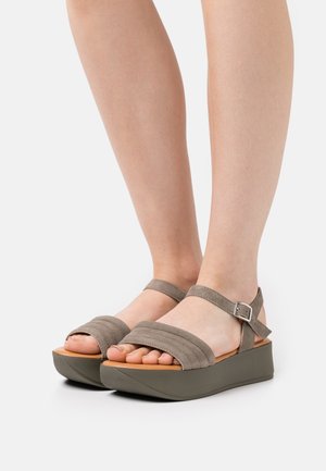 Tamaris Sandály na platformě - khaki