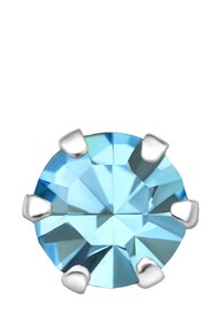 Ronde lichtblauwe kristal met facetteeroppervlak, gezet in een zilveren vierpootinstelling. Vloeiende textuur, reflecterende afwerking.