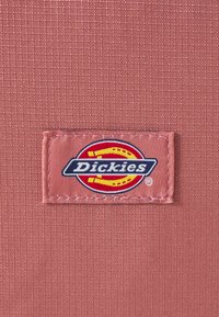 Dickies CHICKALOON UNISEX - Mochila - withered rose