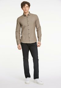 Lindbergh MOULINÉ STRETCH  - Overhemd - deep sand