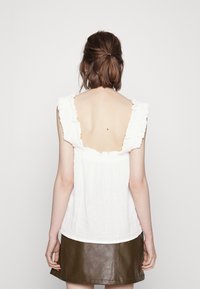 Pieces PCLELOU - Blusa - bright white