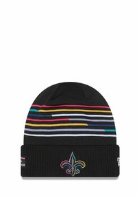 Schwarze gestrickte Mütze mit bunten horizontalen Streifen an der Oberseite und einem einfarbigen schwarzen Rippbündchen. Verziert mit einem mehrfarbigen gestickten Lilien-Logo.