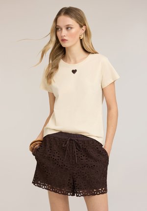 Motivi, T-SHIRT CON CUORE IN PAILLETTES - T-shirts print - beige