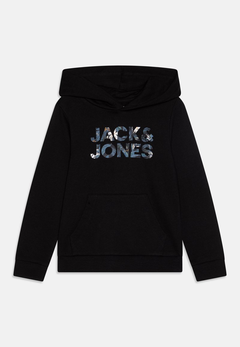 Fekete kapucnis pulóver, elülső zsebbel, húzózsinóros kapucnival és a "JACK & JONES" felirattal, színes mintázatban. Puha anyagú textúra.