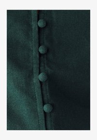 Selected, emerald