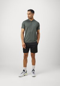 Björn Borg ESSENTIAL ACTIVE SHORTS - Calções desportivos - black beauty