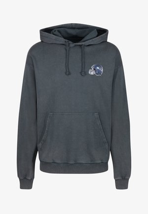 Czarna szara bluza z kapturem wykonana z bawełny, z kieszenią typu kangur, sznurkiem w kapturze i haftowanym logo hełmu futbolowego na klatce piersiowej.