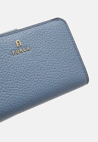Furla CAMELIA M COMPACT WALLET - Portefeuille - celestial