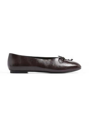 ROUNDED - Ballet pumps - burgundy