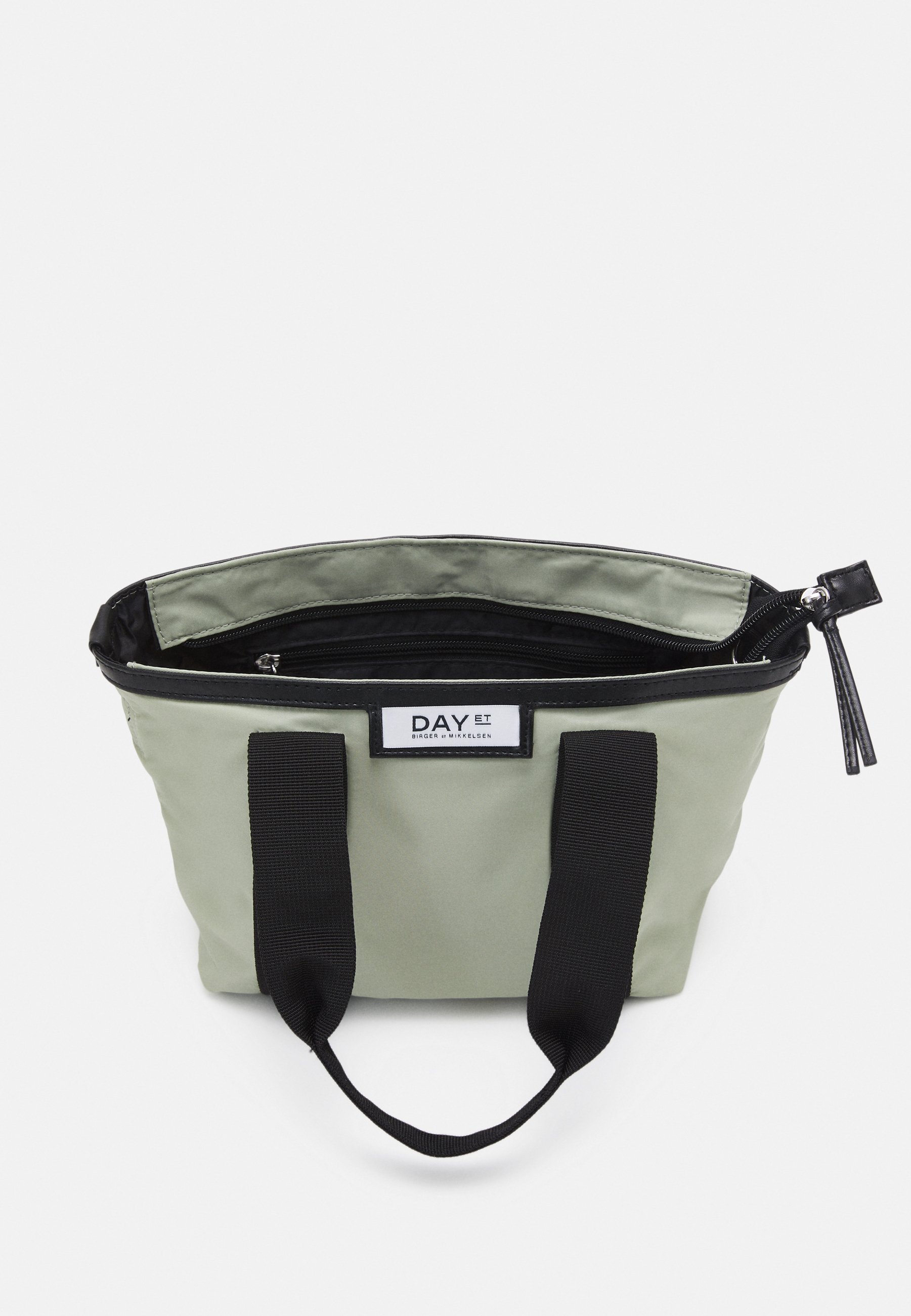 day et day gweneth bag