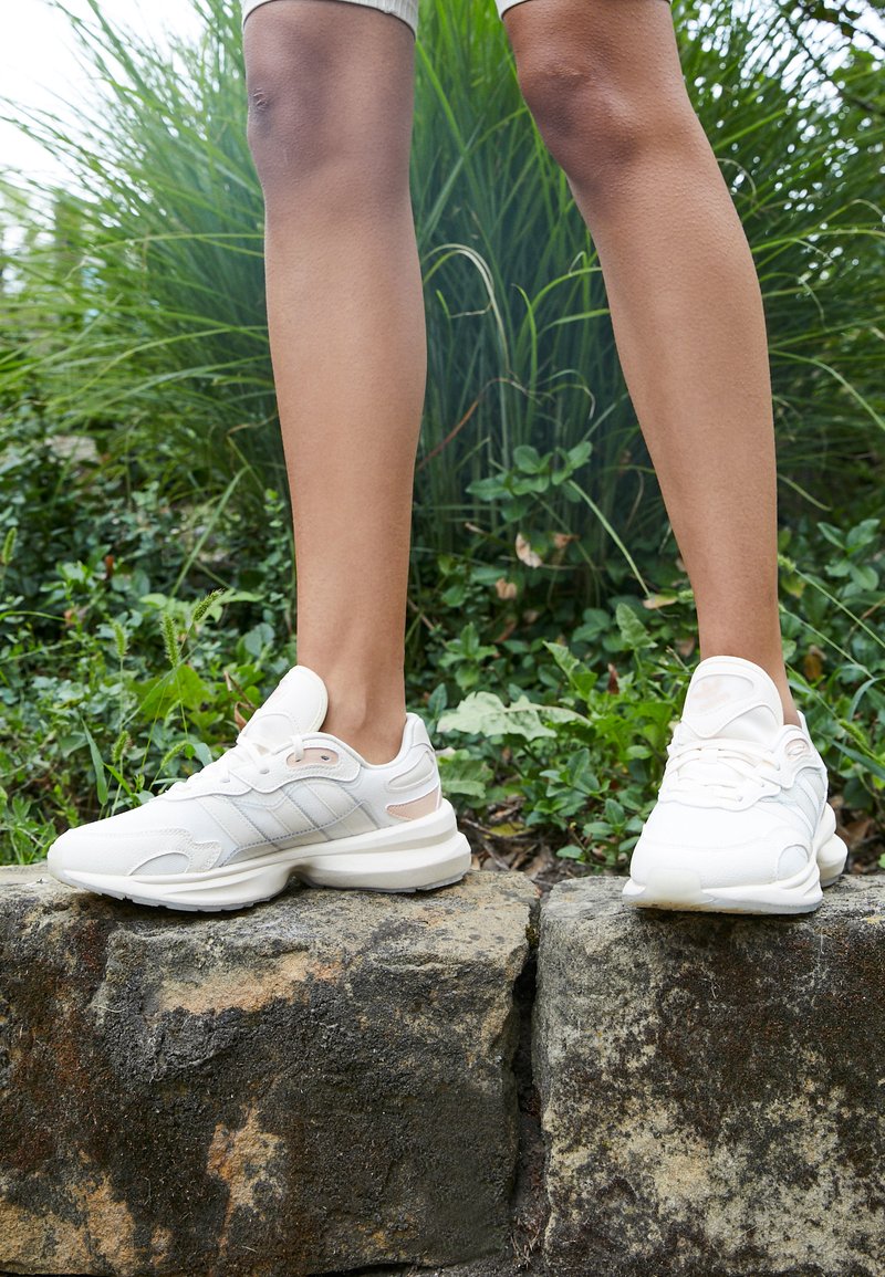 adidas gazelle silver green womens zentic w hazy beige / hazy beige / halo blush  Footway.com