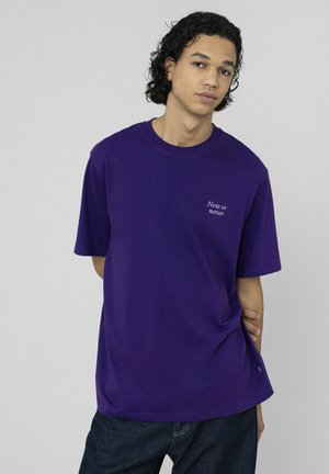 BRODERIE POITRINE - T-shirt imprimé - violet