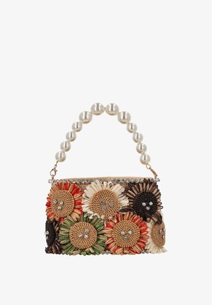 Geantă clutch împletită cu un design floral ce prezintă flori colorate din paie și accente de cristale strălucitoare, cu un mâner de perlă.