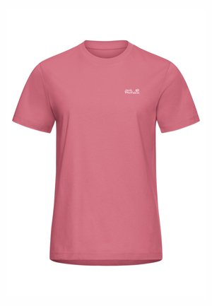 T-shirt en coton rose à manches courtes, col rond, avec un petit logo blanc sur la poitrine, présentant une texture lisse et une coupe régulière.
