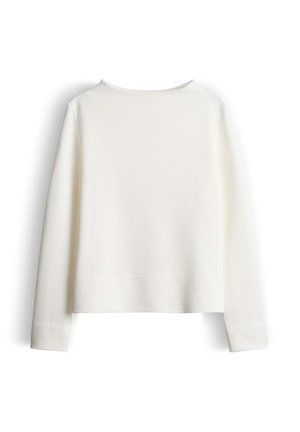 Weißer, langärmeliger strukturierter Rundhalsausschnitt-Pullover flach ausgelegt, von hinten betrachtet mit einem subtilen Muster und geradem Saum.