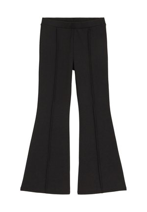 Pantalones negros acampanados de cintura alta con costuras verticales, ajustados en la parte superior y ensanchándose desde la rodilla hasta el dobladillo.