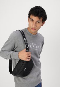 Tommy Hilfiger Sudadera - medium grey