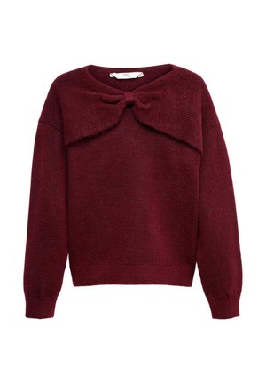 Burgundy tröja gjord av mjukt stickat material, med en bred krage och en slinga detalj samt ribbade muddar och nederkant.