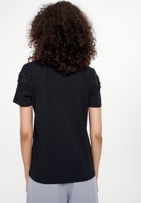 Greenpoint - T-shirt z nadrukiem