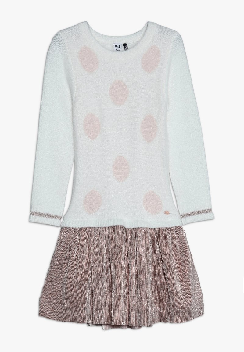 Robe blanche à manches longues avec des pois rose clair et une jupe plissée scintillante en or rose attachée à la taille.