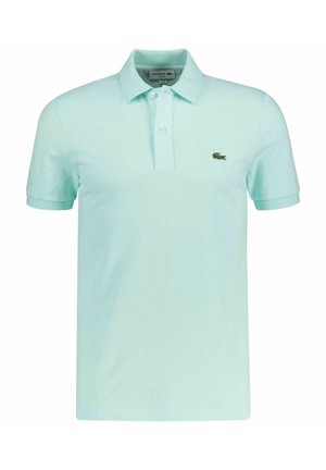 Licht turquoise korte mouw polo met twee knopen en een klein groen krokodillenlogo op de linkerborst.