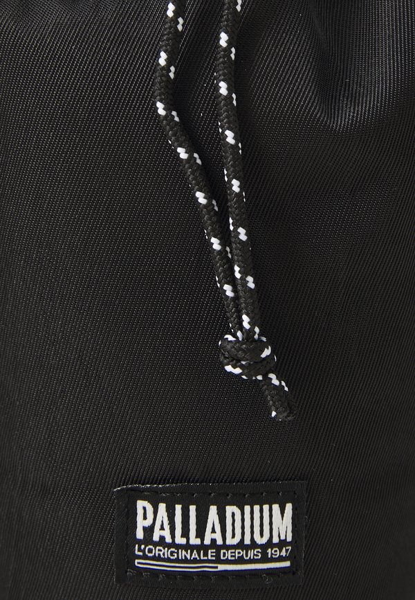 BOTTLE BAG UNISEX - Cross body bag3