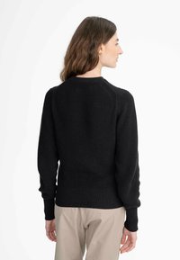 MELA GAURI - Strickpullover - schwarz