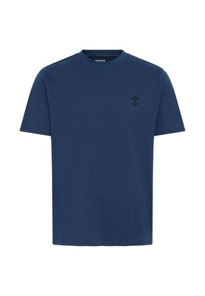 Tumed sinine puuvillane t-särk lühikeste varrukatega, ümmarguse kaelusega ja vasakul rinnal väikese musta vihmavarju logoga. Sile tekstuur, mugav lõige.